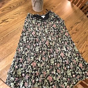Charter Club woman’s floral lined skirt. Size14w